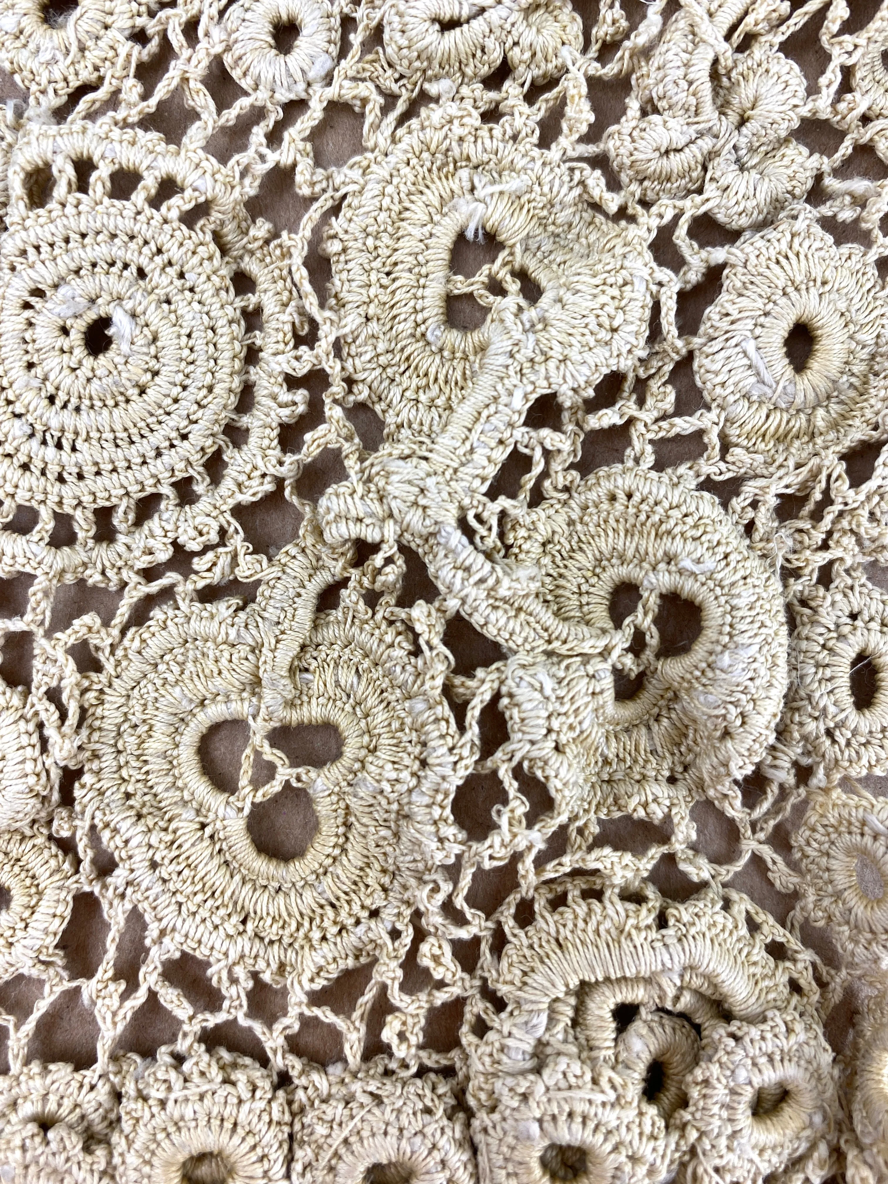 Antique Edwardian Beige Hand-Crochet Collar