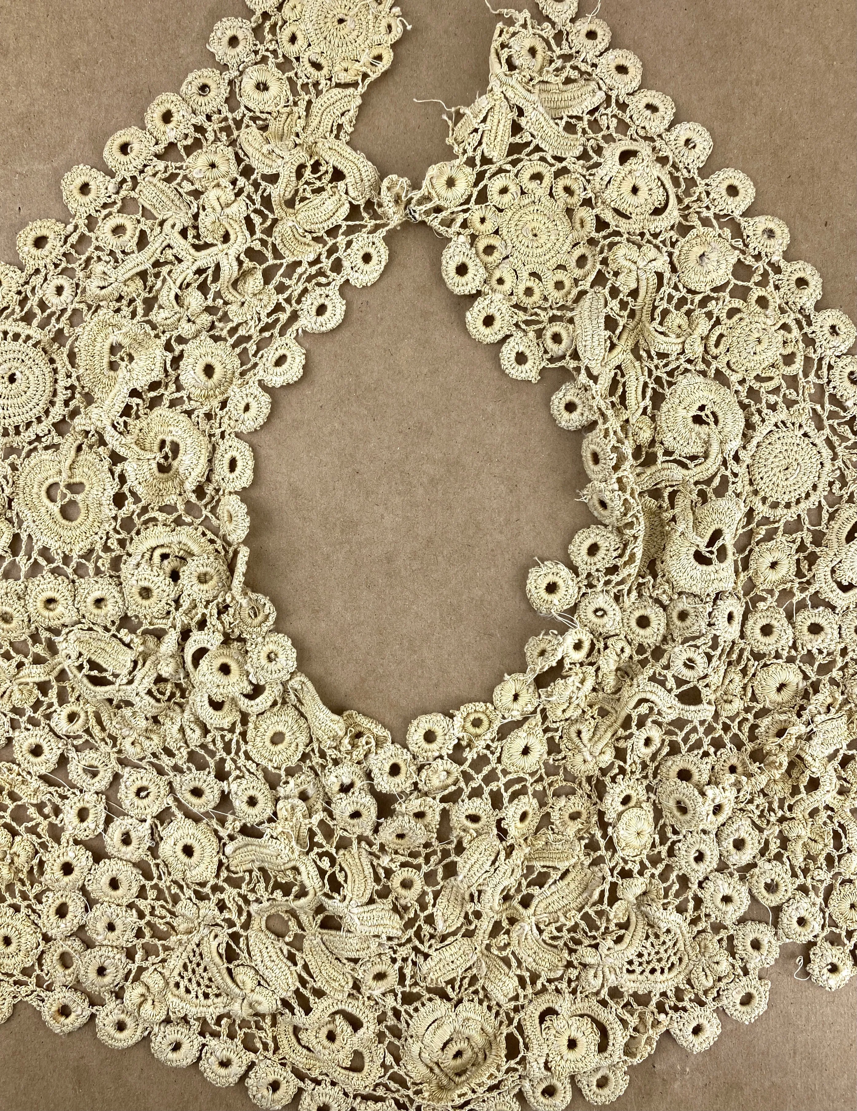 Antique Edwardian Beige Hand-Crochet Collar