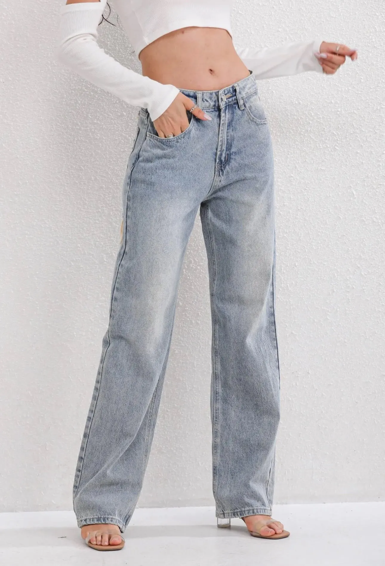 Erin Ripped Pocket denim jean