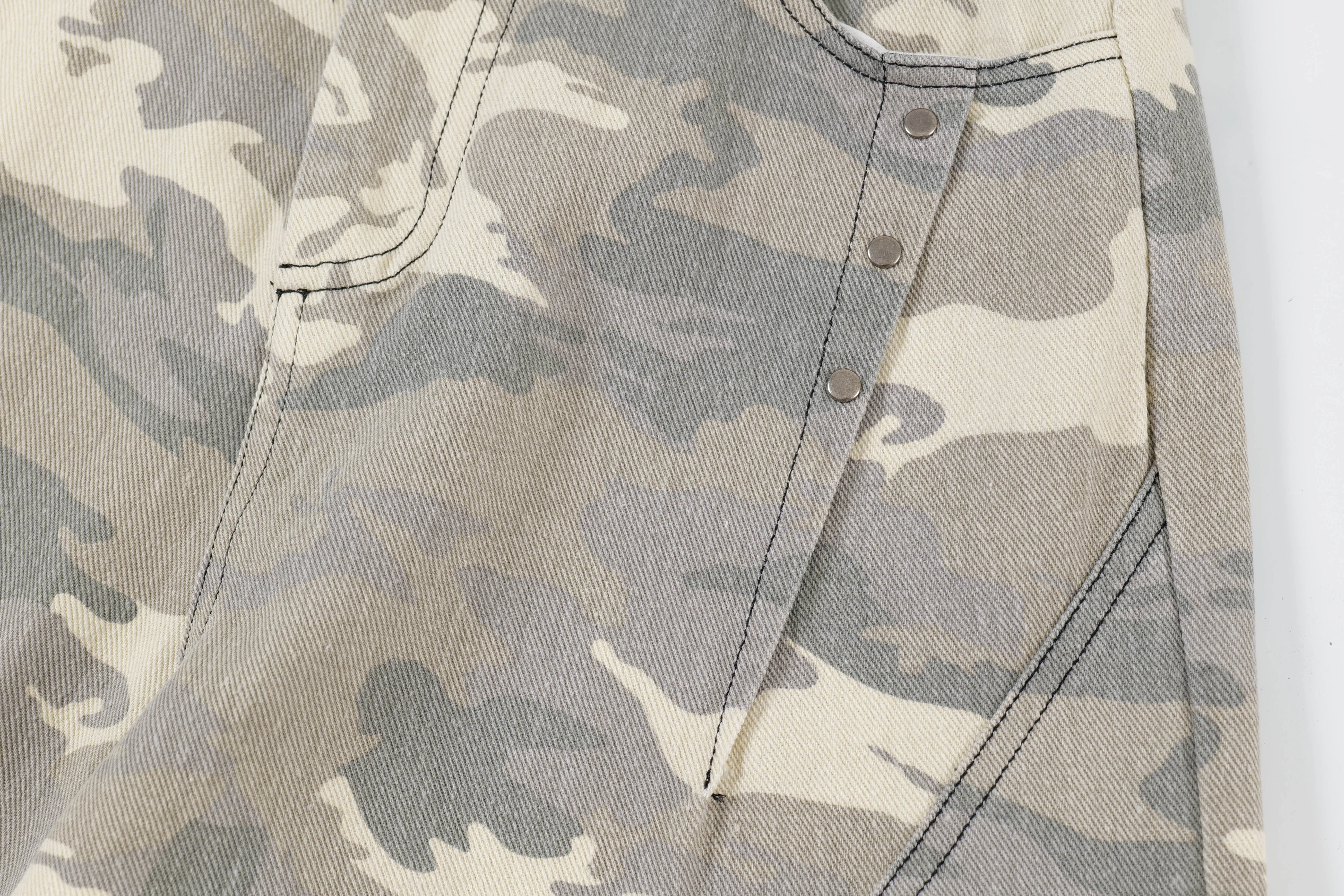 Faire Echo High-Street Camo Cargo Jeans