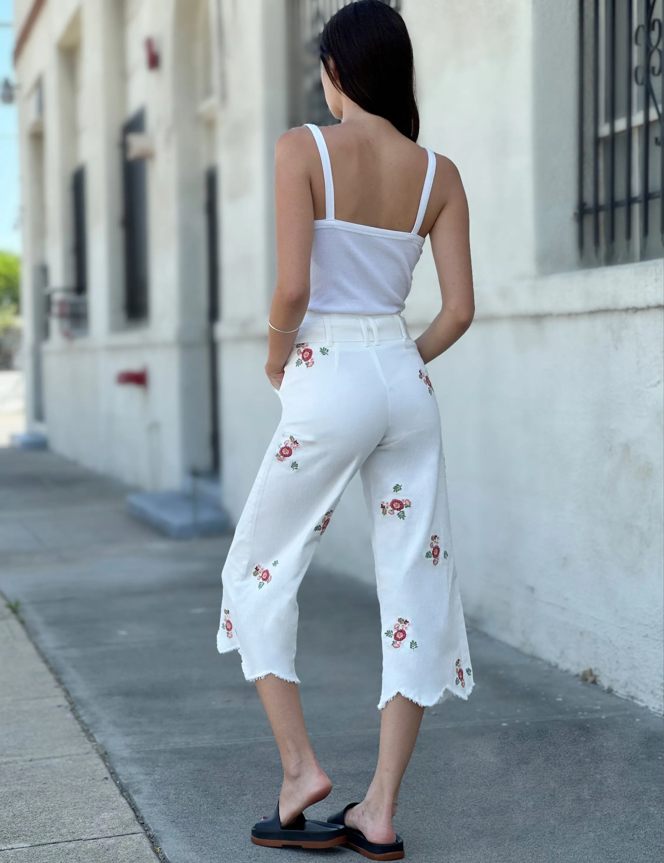 High-Rise Flower Power Embroidered Jeans