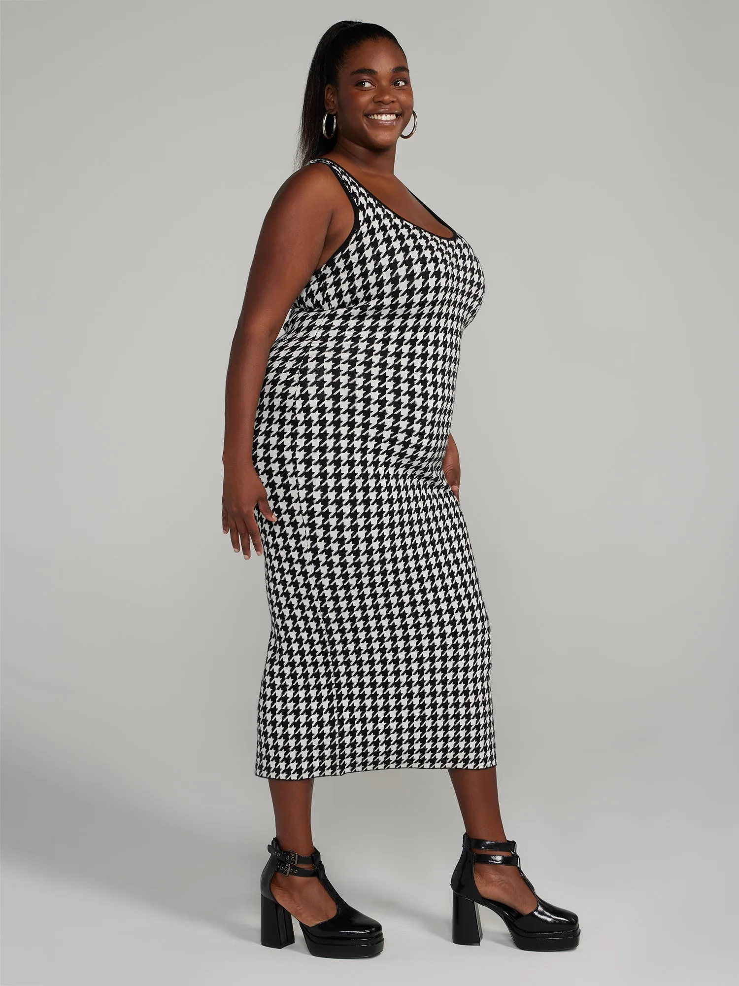 Houndstooth Bodycon Sweater Dress