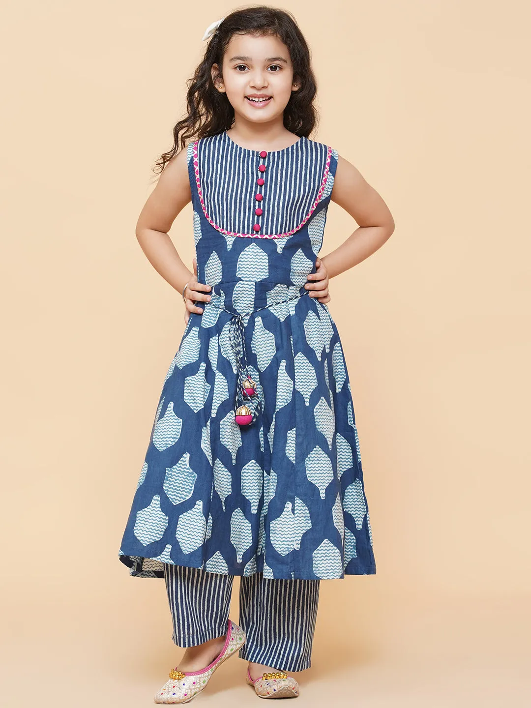 Jashvi Indigo Blue Printed Kurta With Trouser