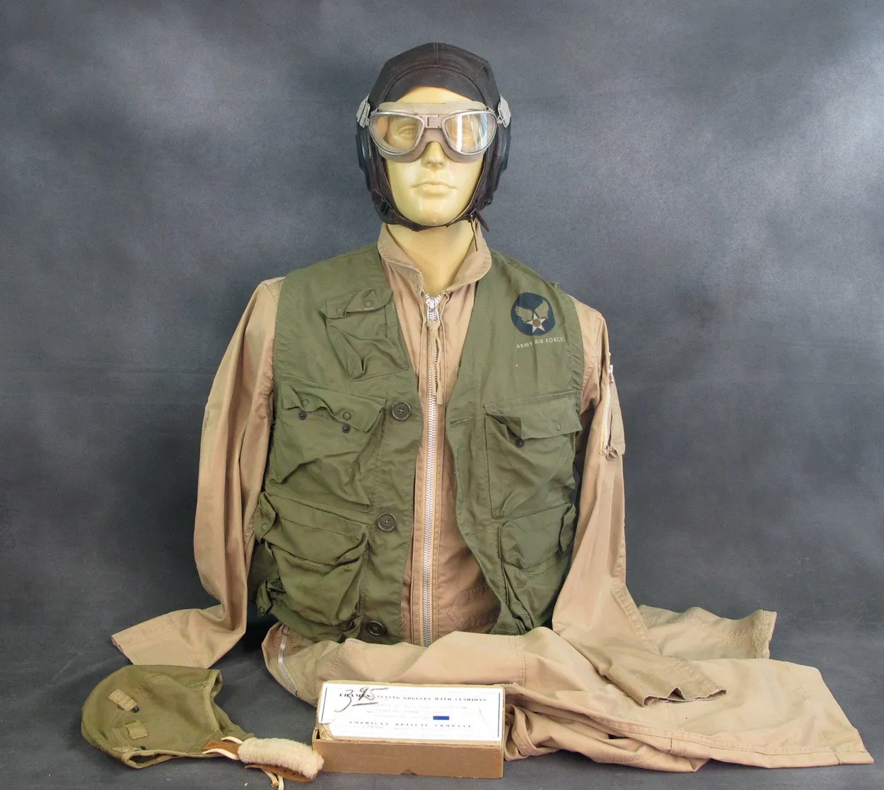 Original U.S. WWII Army Air Force Aviator Flight Set