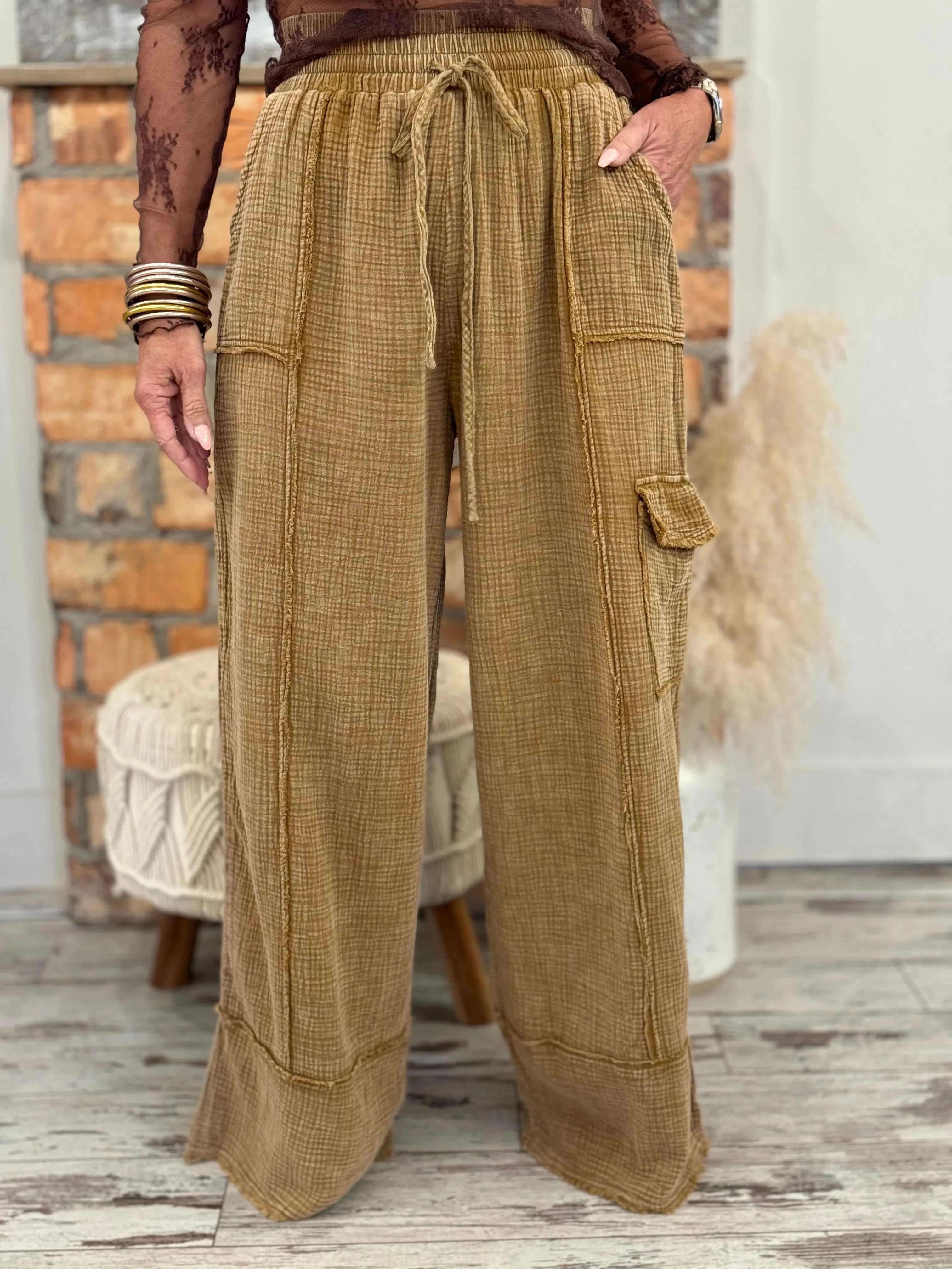 Raw Edge Gauze Cargo Pants | Camel