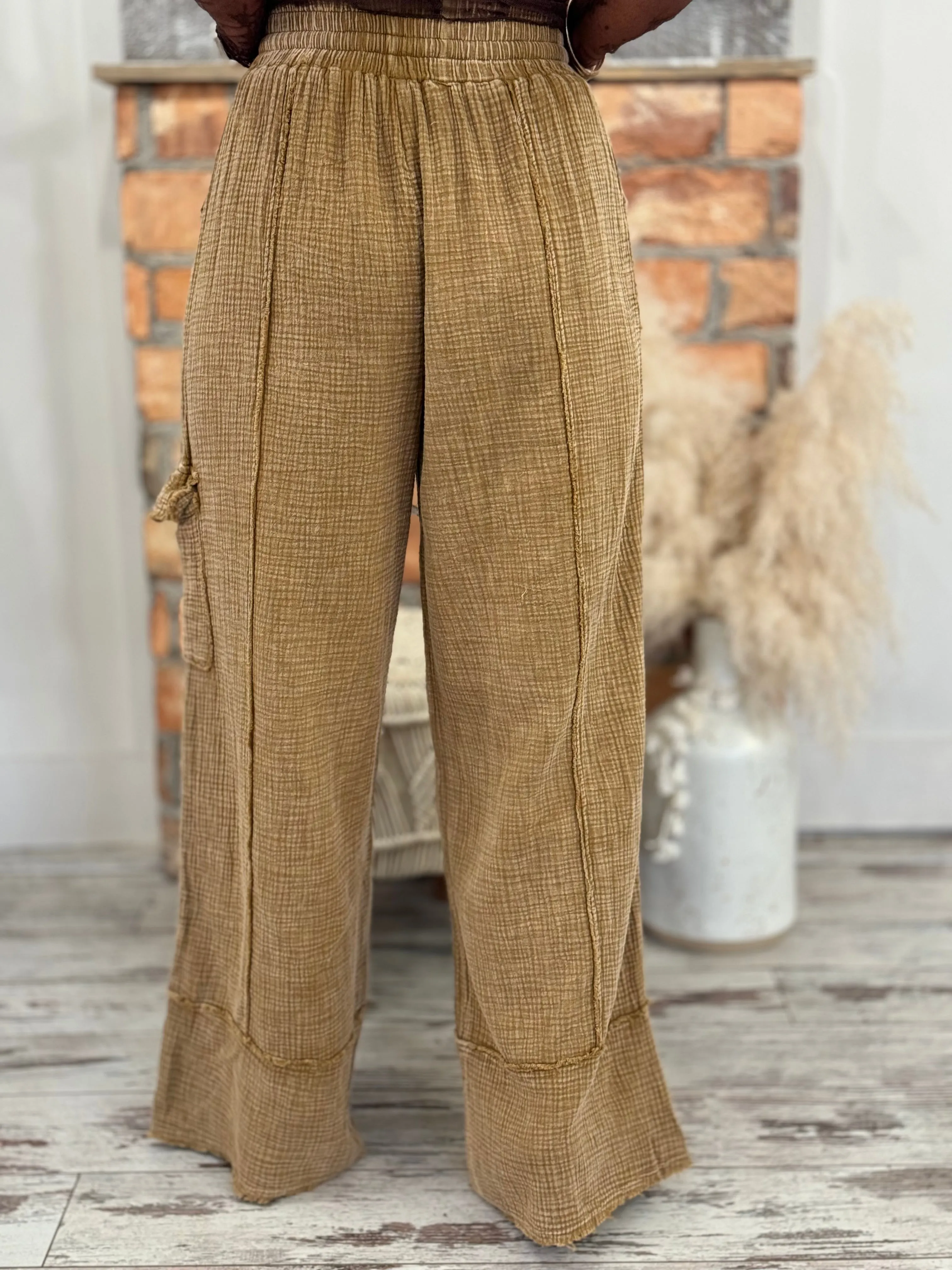 Raw Edge Gauze Cargo Pants | Camel