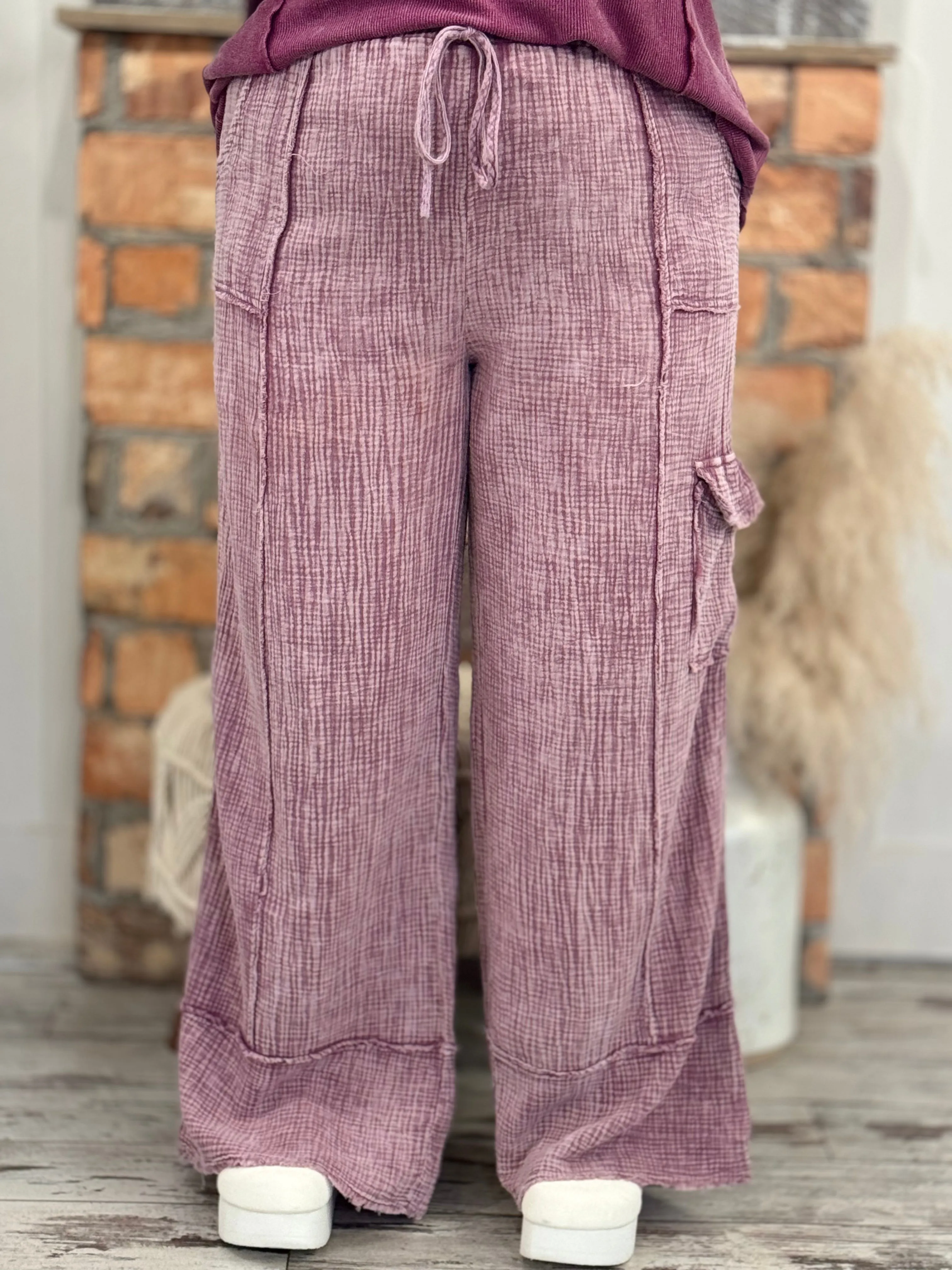 Raw Edge Gauze Cargo Pants | Mauve