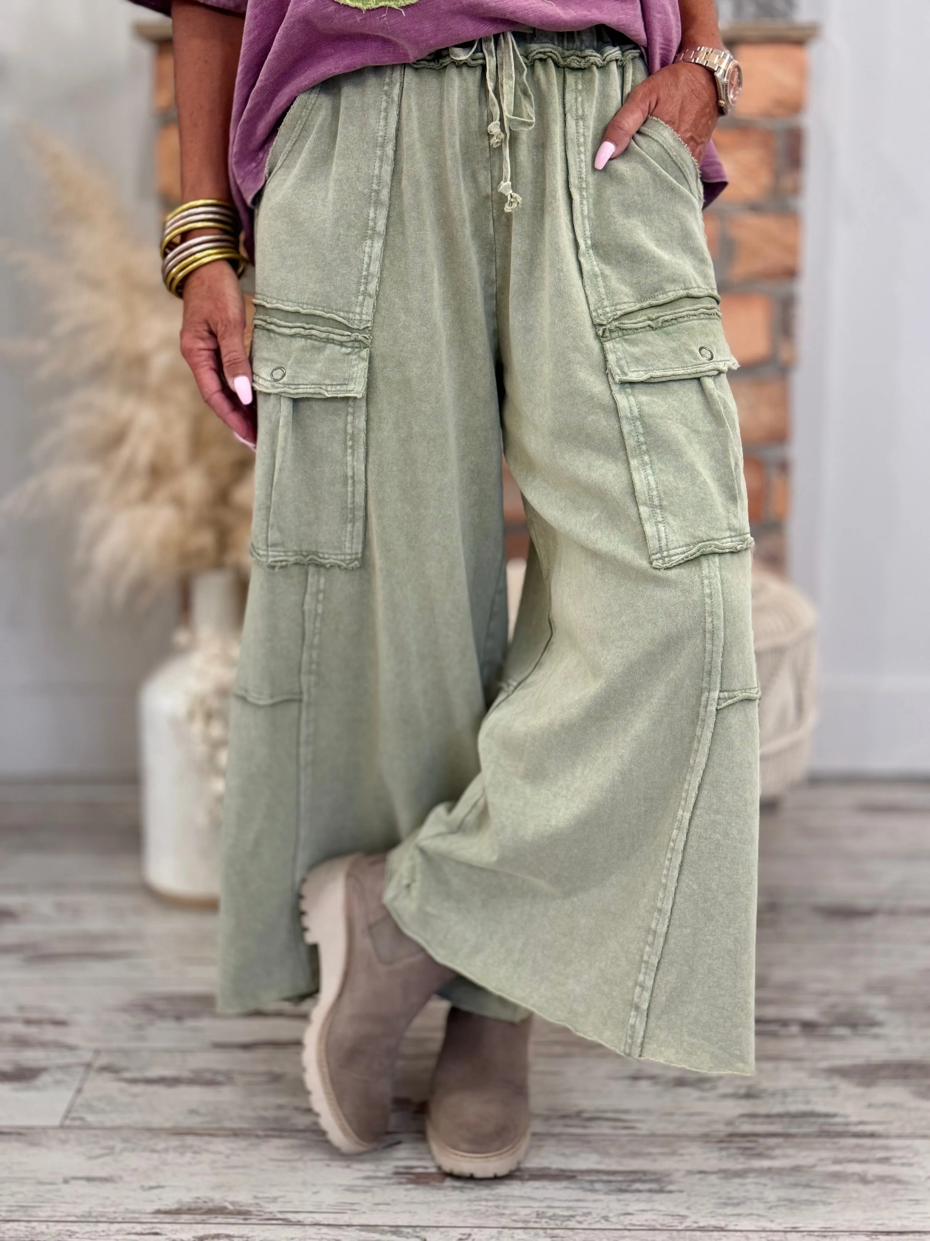 Reverse Stitch Cargo Wide Leg Pants in Sage