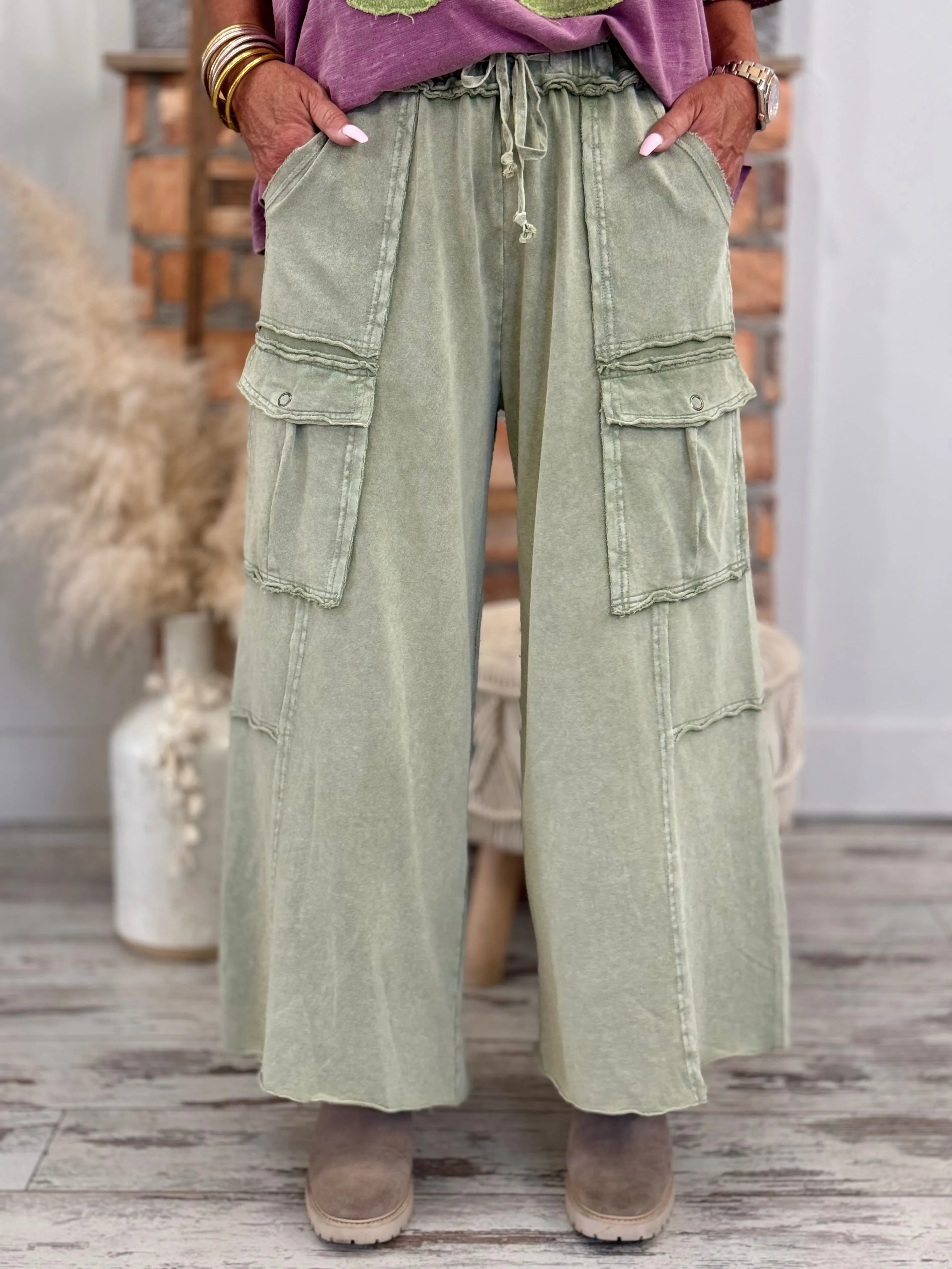 Reverse Stitch Cargo Wide Leg Pants in Sage