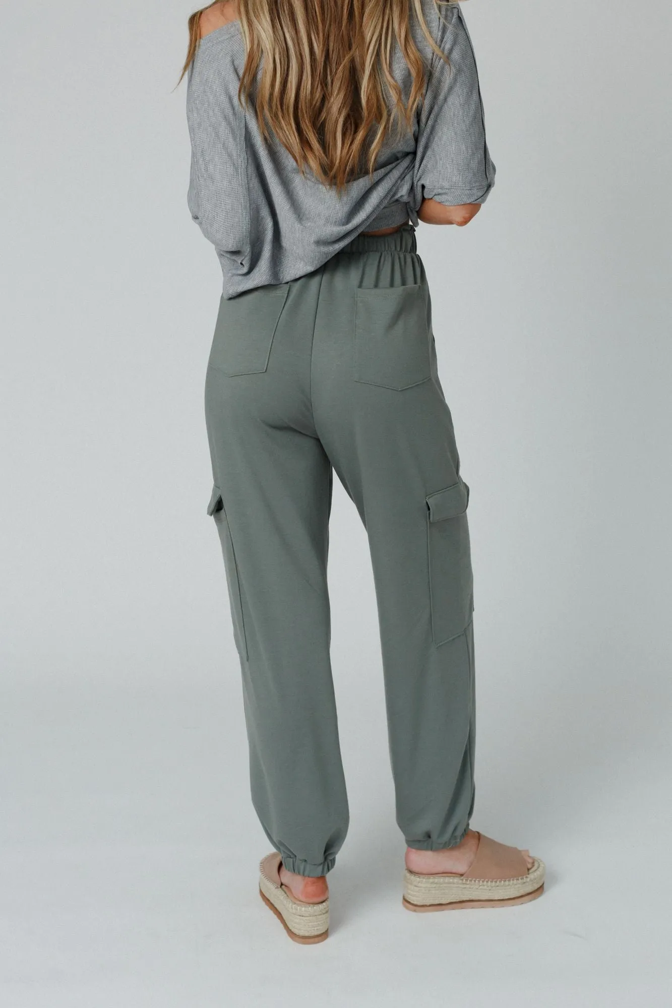 The Nest Easy Mornings Cinched Pants - Light Olive