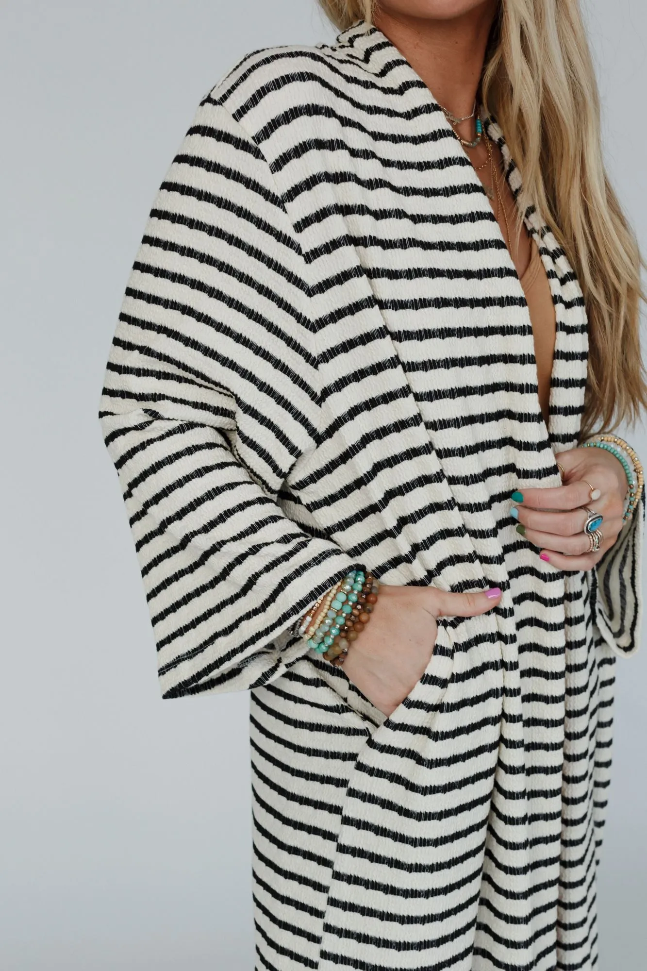 The Nest Venyx Striped Duster Cardigan - Cream Black