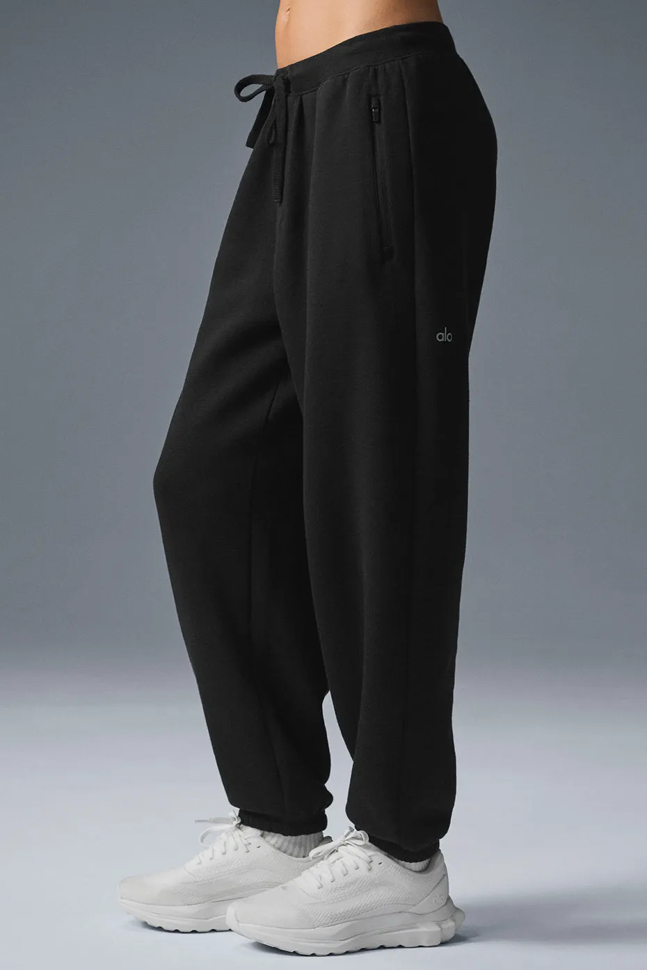 Triumph Restore Sweatpant - Black