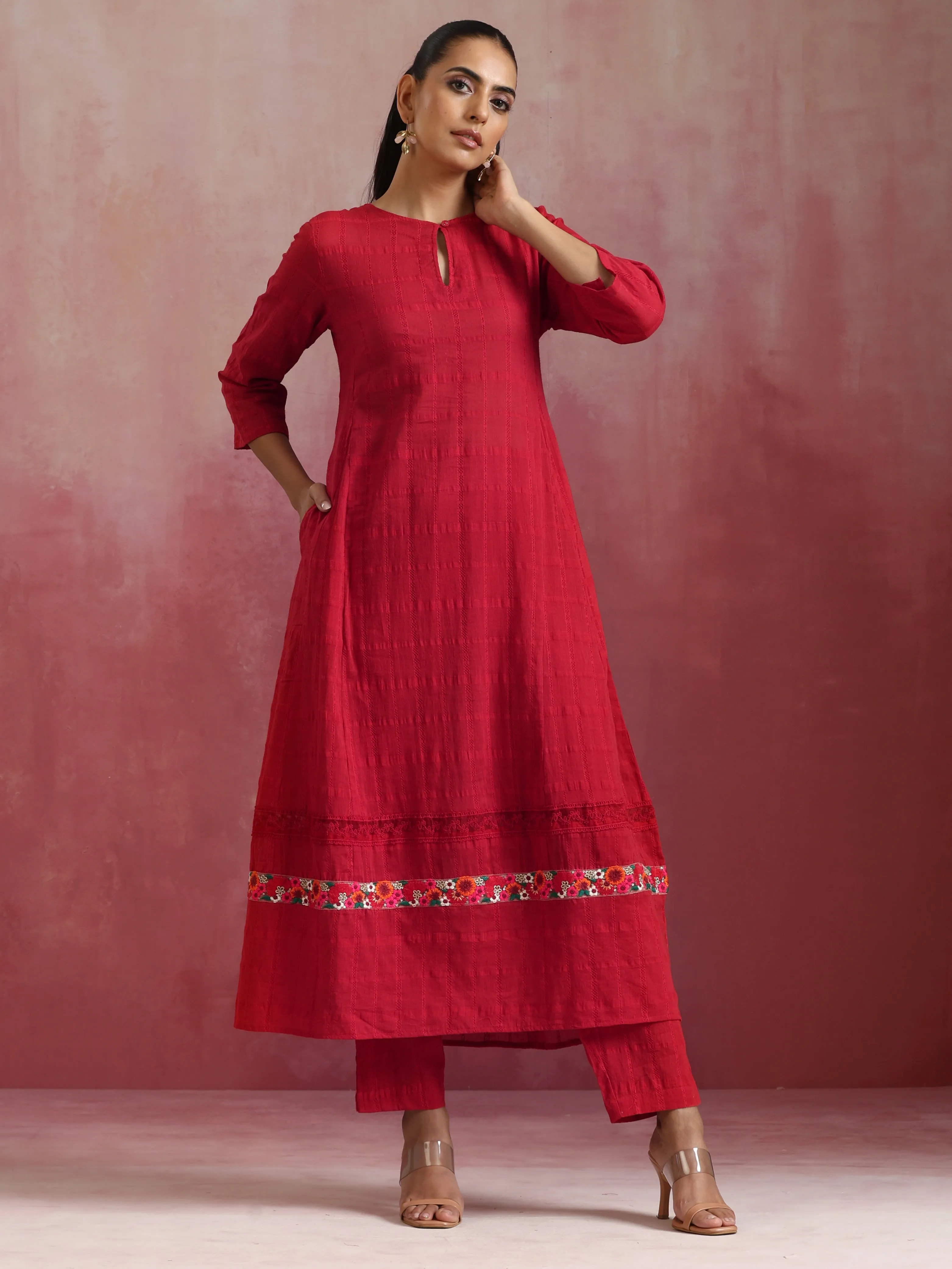 trueBrowns Red Cotton Dobby Flared Kurta Set